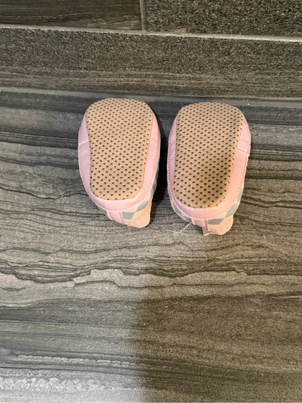 Pink and gray checkered soft baby shoes